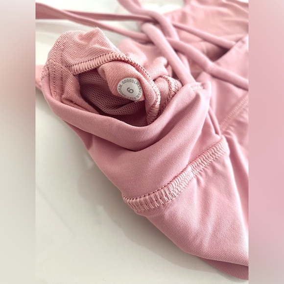 Lululemon Energy Longline Bra Sz 6 Cherry Tint $58 - Picture 4 of 4